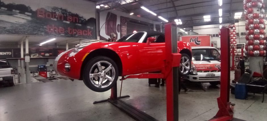 Serviços Automotivos – Troca de Óleo e Filtro!
