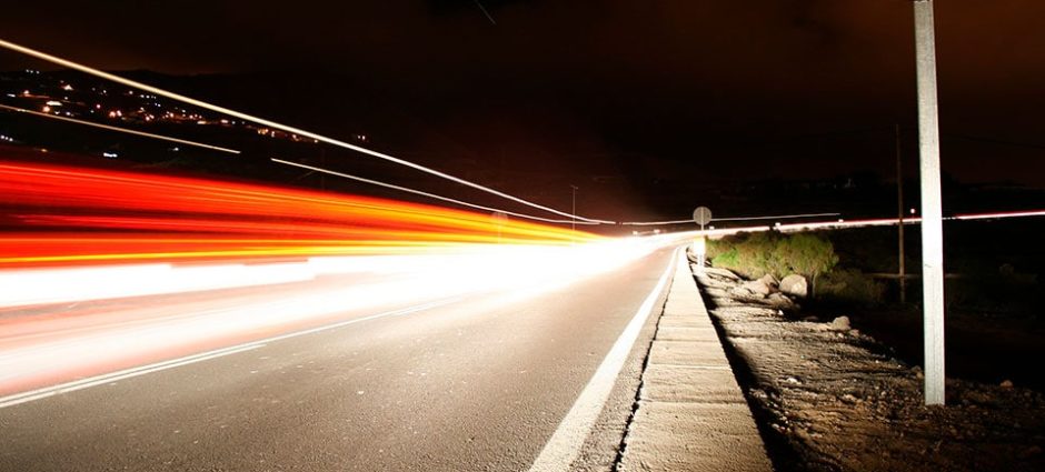 Carro – Dirija com Segurança a Noite!