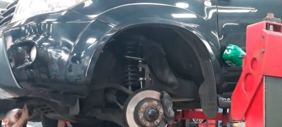 Troca da Balança Superior e Coifa da Caixa – Toyota SW4