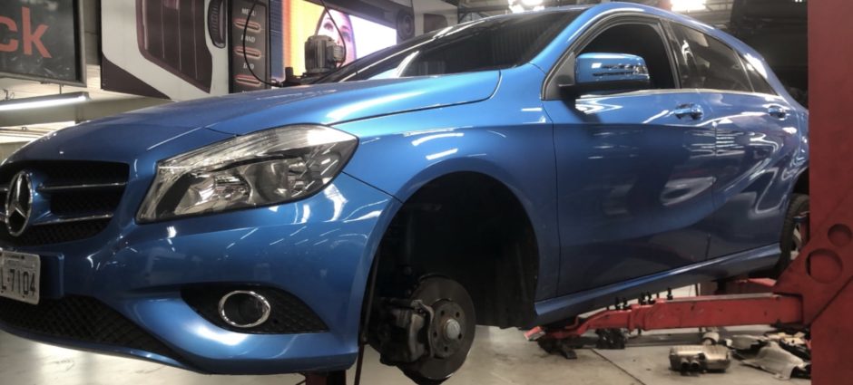 Mercedes A45 AMG colocando Escapamento na Full Pneus!