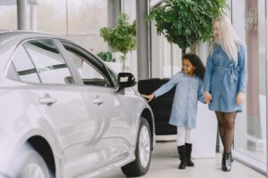 Como os carros entram dentro do Shopping