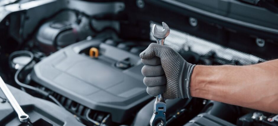 Quais os benefícios de realizar a revisão automotiva regularmente?