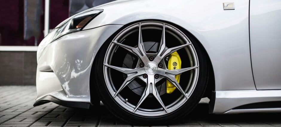 Encontre o Pneu 195/65 R15 perfeito para o seu carro 